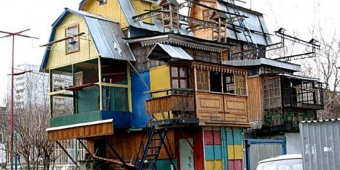 Nový federální zákon dal šanci neoprávněným budovám